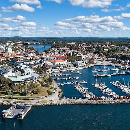 Trevlig Laegenhet Naera Stroemstad Centrum Kültér fotó
